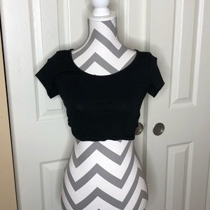 Black Cropped Tee